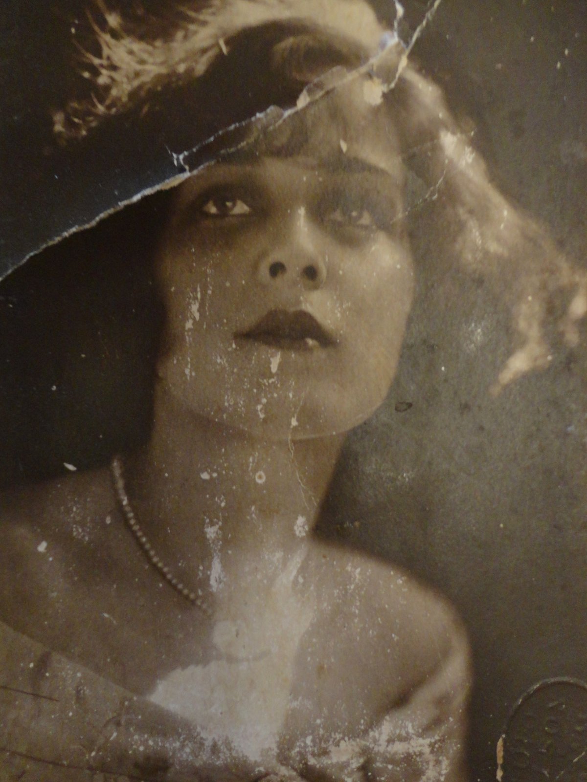 How Old Is Albedo? Not a Death Note Character